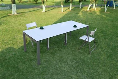 Italijanska zunanja raztegljiva jedilna miza